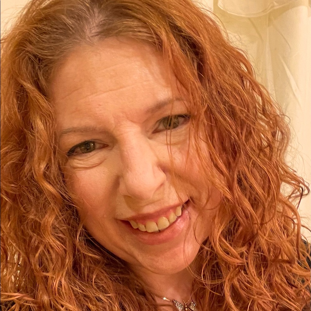Meet your Posher, Dana